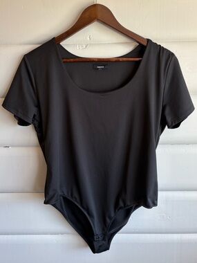 Mexx Black Short Sleeve Stretch Bodysuit | XL Quiet Luxury